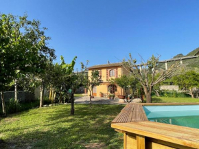 Casa Aia Sole with pool, A/C, garden, barbecue Massarosa